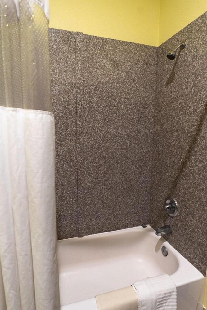 Rivers Inn and Suites